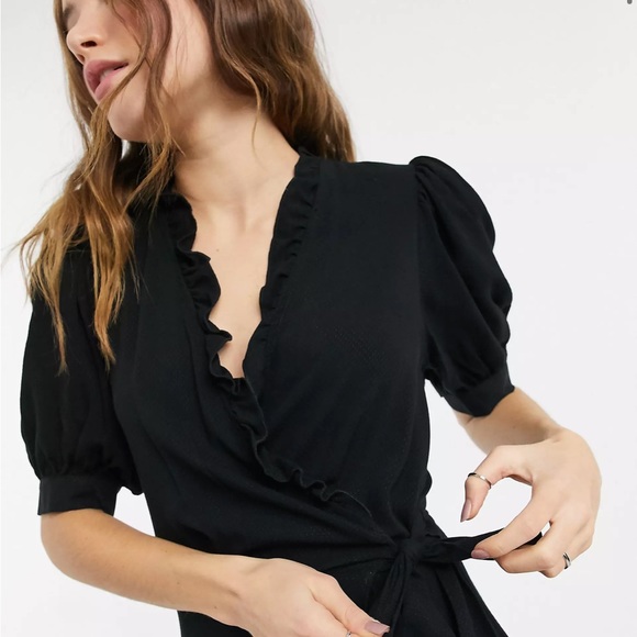 Topshop Black Wrap Dress - Picture 3 of 4